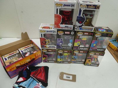 Lot 3593 - 12 Pop! Marvel collectable figures including...