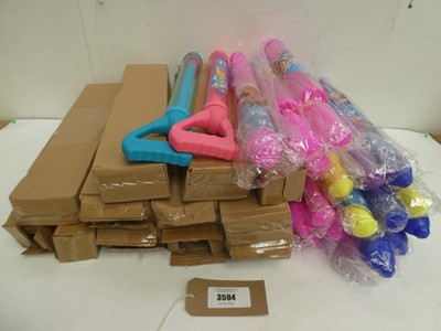 Lot 3594 - Approx 40 water guns