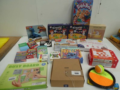 Lot 3595 - Selection of toys & games including Scientist...