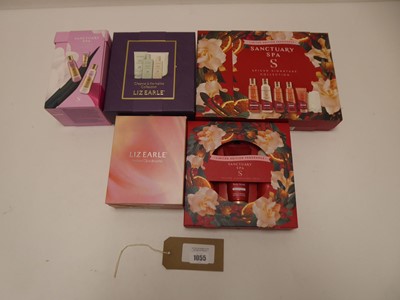 Lot 1055 - Selection of Liz Earle & Sanctuary Spa gift sets