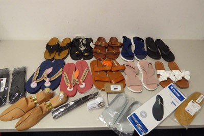 Lot 3667 - 10 pairs of ladies sandals of various styles...