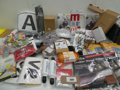Lot 3608 - Large bag of household sundries including...