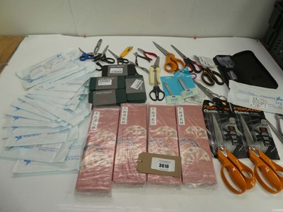 Lot 3610 - Selection of Fiskars and other scissors, nail...