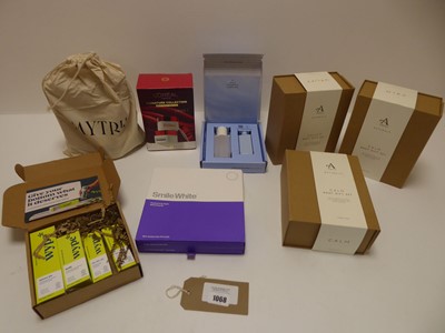 Lot 1068 - Selection of cosmetic gift sets to include...