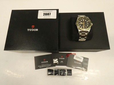 Lot 2087 - Tudor Black Bay 79230G-0001 wristwatch with...