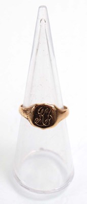 Lot 519 - A 9ct yellow gold signet ring, ring size L 1/2,...
