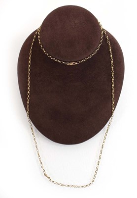 Lot 522 - A 9ct yellow gold chainlink necklace with...