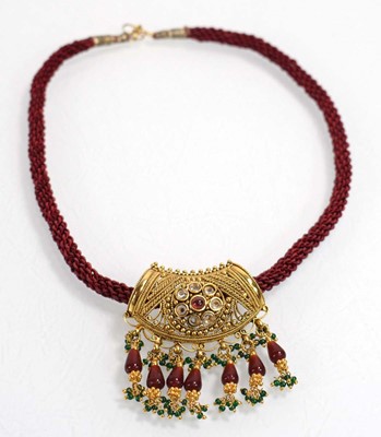Lot 529 - A group of costume jewellery including a coral...