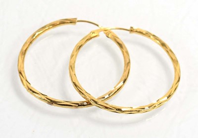 Lot 529 - A group of costume jewellery including a coral...