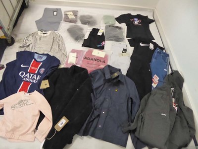 Lot 3707 - Selection of sportswear to include Gym Shark,...