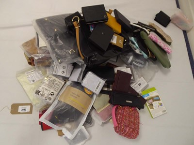 Lot 3732 - Selection of various bags