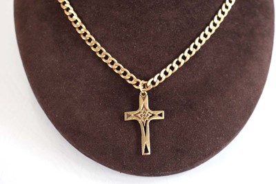 Lot 533 - A 9ct yellow gold flat curblink necklace...