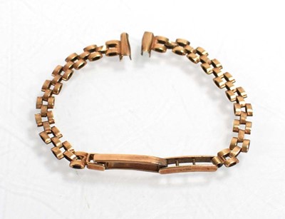 Lot 535 - A 9ct yellow gold boxlink wristwatch strap,...