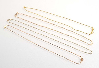 Lot 538 - Four 9ct yellow gold necklaces including a...