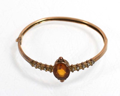 Lot 539 - An early 20th century yellow metal hinged...