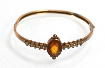 Lot 539 - An early 20th century yellow metal hinged...