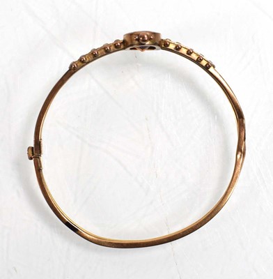 Lot 539 - An early 20th century yellow metal hinged...