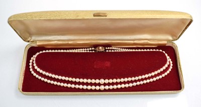 Lot 546 - A double strand graduated cultured pearl...
