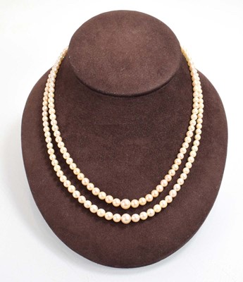 Lot 546 - A double strand graduated cultured pearl...