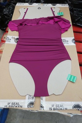 Lot 1072 - A box containing approx. 25 DKNY swimsuits