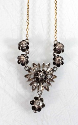 Lot 548 - An early 20th century 9ct yellow gold...