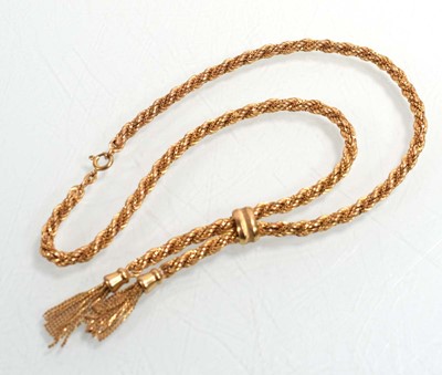 Lot 552 - A 9ct yellow gold ropetwist necklace with...