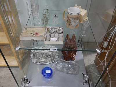 Lot 1221 - 2 shelves of various glassware, butter dish,...