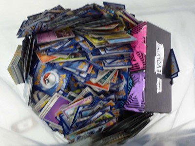 Lot Bag containing a large qty of assorted Pokémon...