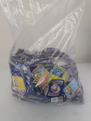Lot Bag containing a large qty of assorted Pokémon...