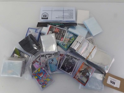Lot Bag containing qty of assorted trading card...