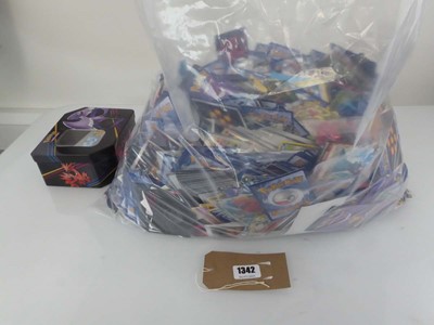 Lot Bag containing a large qty of assorted trading...