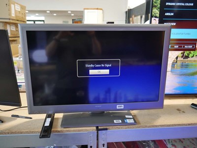 Lot 1313 - Linsar 32" TV with remote