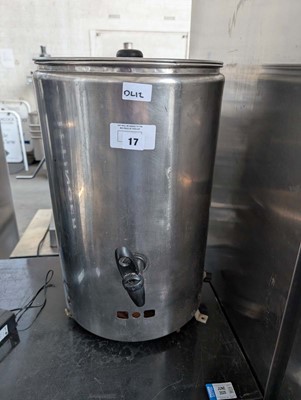 Lot 17 - LPG water boiler