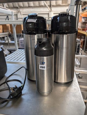 Lot 260 - 2 hot drinks airpots and flask