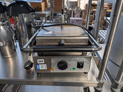 Lot 264 - Small electric twin contact grill