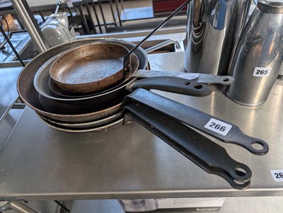 Lot 266 - 6 assorted frying pans