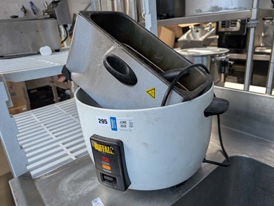 Lot 295 - Buffalo rice cooker and single tank fryer