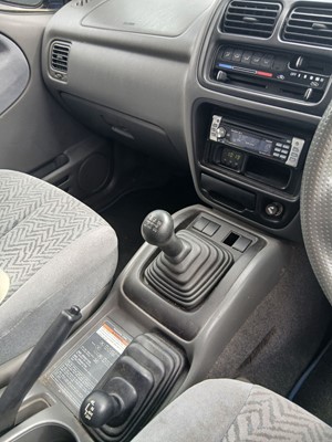 Lot 4003 - (AY51 DYD) 2001 Suzuki Grand Vitara 16V SE...
