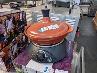 Lot 118 - Stir Taste The World Moroccan tagine (boxed)