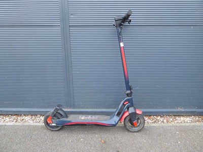 Lot 4025 - Red Bull Racing RS 1000 foldable electric scooter