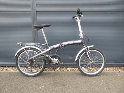 Lot 4032 - Pakka Metro dark grey folding bicycle