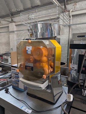 Lot 391 - Zumex model 230V bench topped orange juice...