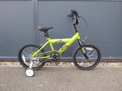 Lot 4034 - Recon Avigo green children's bicycle