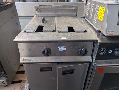 Lot 134 - 60cm electric Lincat twin tank fryer