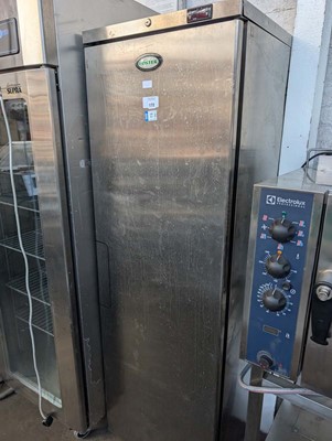 Lot 172 - 60cm LR410 single door freezer