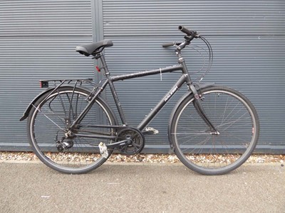Lot 4039 - Raleigh Pioneer black hybrid bike