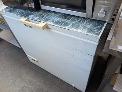 Lot 153 - 95cm Frigidaire chest freezer