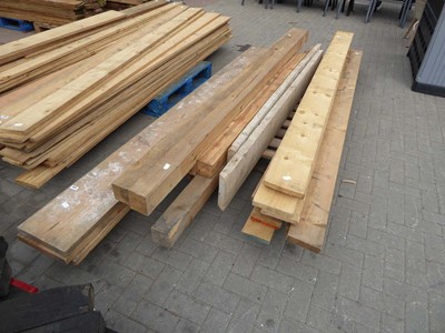 Lot 4147 - Pallet containing an assortment of timber in...
