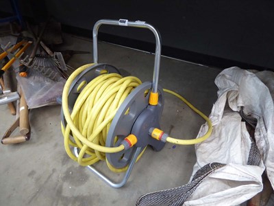 Lot 4066 - Hozelock garden hose reel with hose