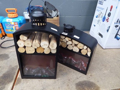 Lot 4075 - Two decorative fire place imitation ornaments